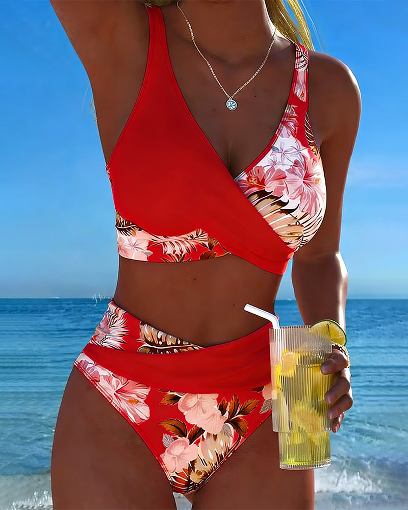 Jolina | Bikini mit floralem Kontrast