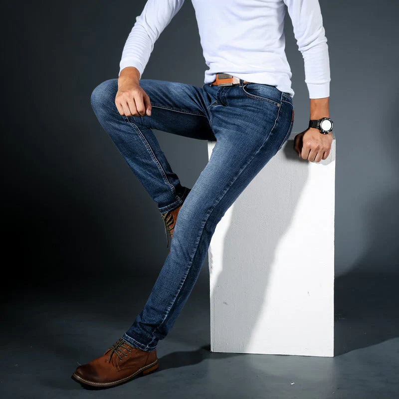 ELASTISCHE JEANS VON HÖCHSTER QUALITÄT