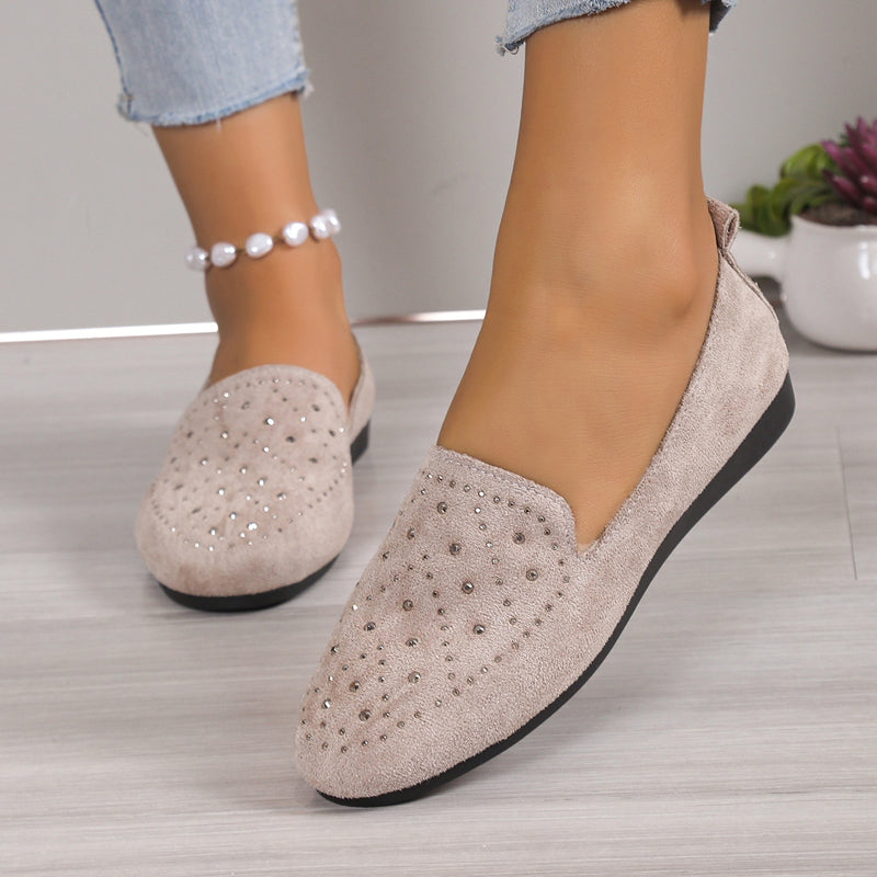 Flache Schuhe mit Strassverzierung
