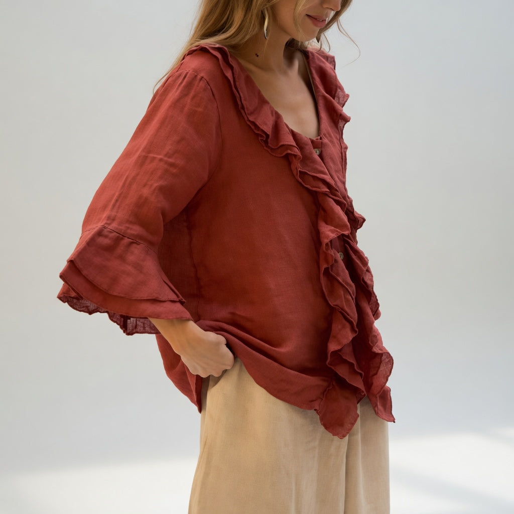 Apolline – Fließende Bluse mit elegantem Rüschenkragen