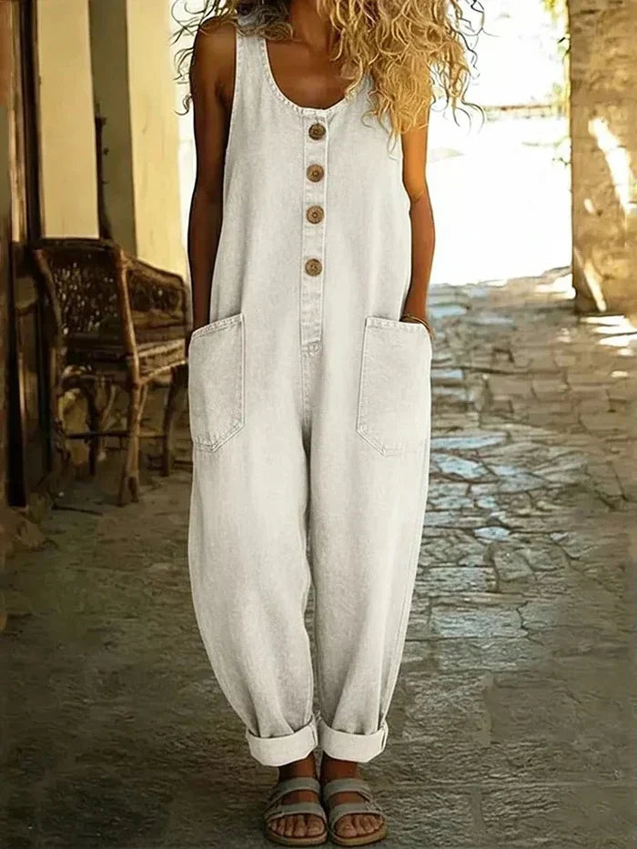 Lora Latzhose im Vintage-Stil